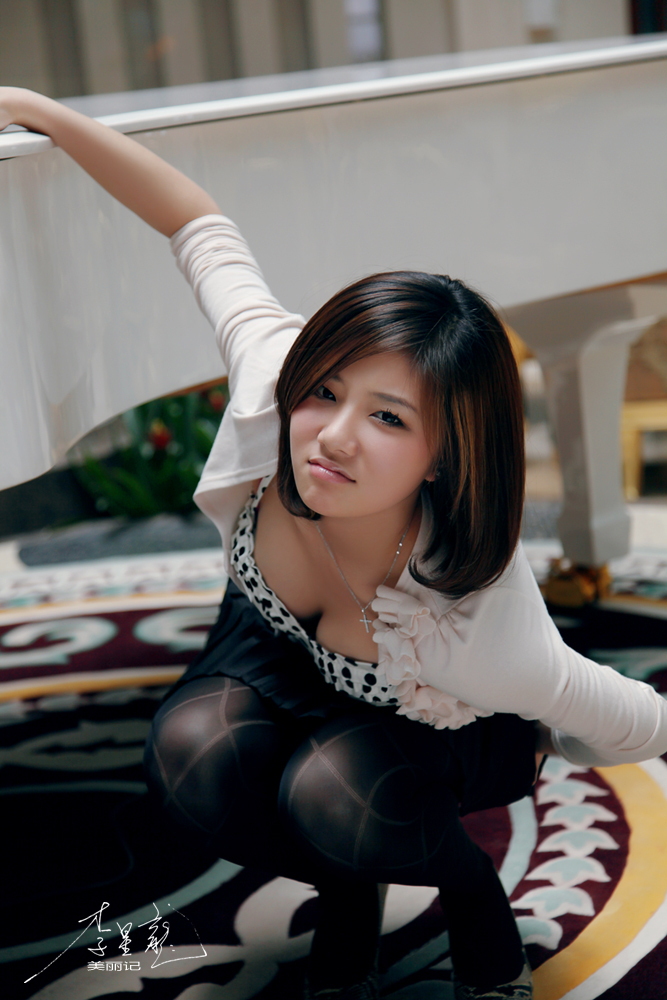 2010.04.04 李星龙摄影-美丽记-处女座舞蹈专业女生周殷因